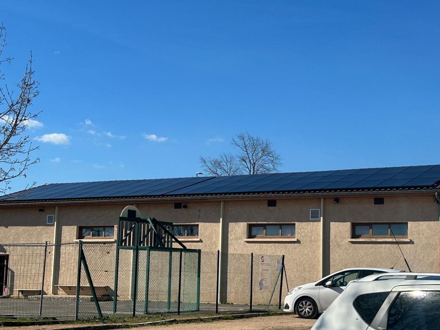 Installation photovoltaïque — Bâtiment professionnel, réalisation Protec Energy en Rhône-Alpes